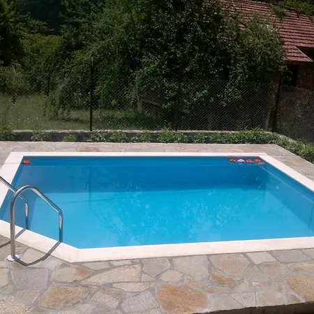 Nanevi